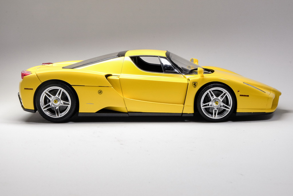 Tamiya 1/24 Enzo Ferrari Yellow